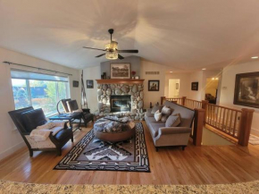 Among the Aspens Family Cottage